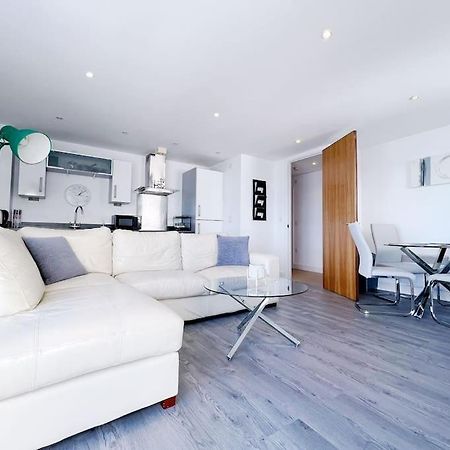 Stylish Seaview One-Bedroom Apt 스완지 외부 사진